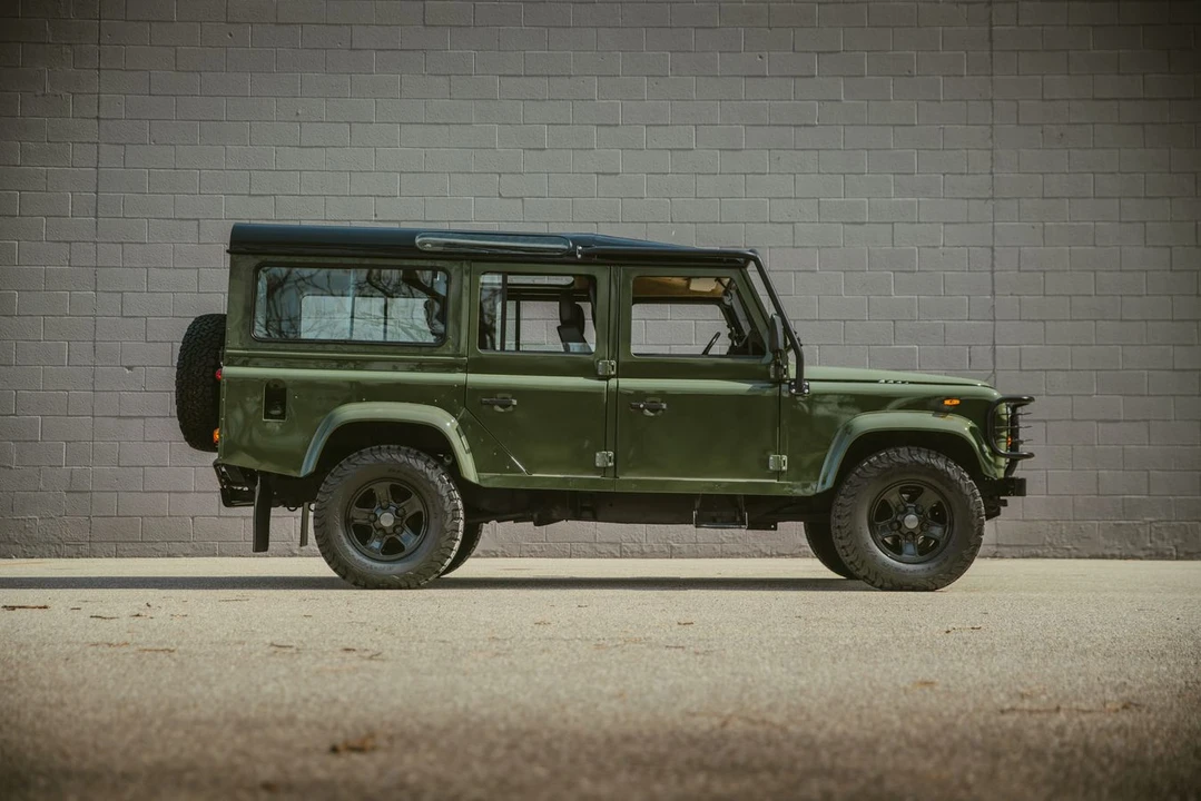 1986 Land Rover Defender 110 - Image 8 of 15