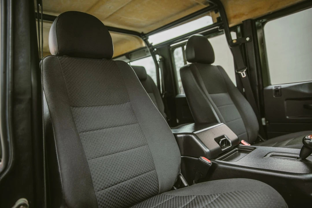 1986 Land Rover Defender 110 - Image 11 of 15