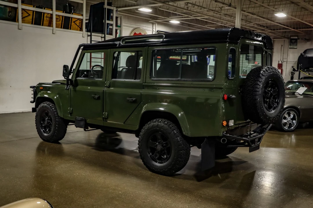 1986 Land Rover Defender 110 - Image 5 of 15