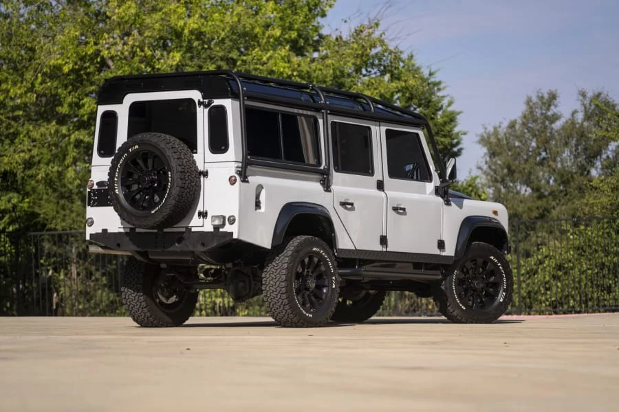 1986 Land Rover Defender 110 - Image 3 of 30