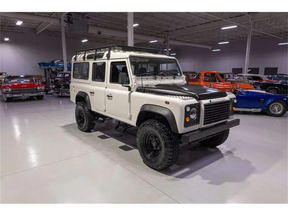 1986 Land Rover Defender 110 - Image 13 of 31