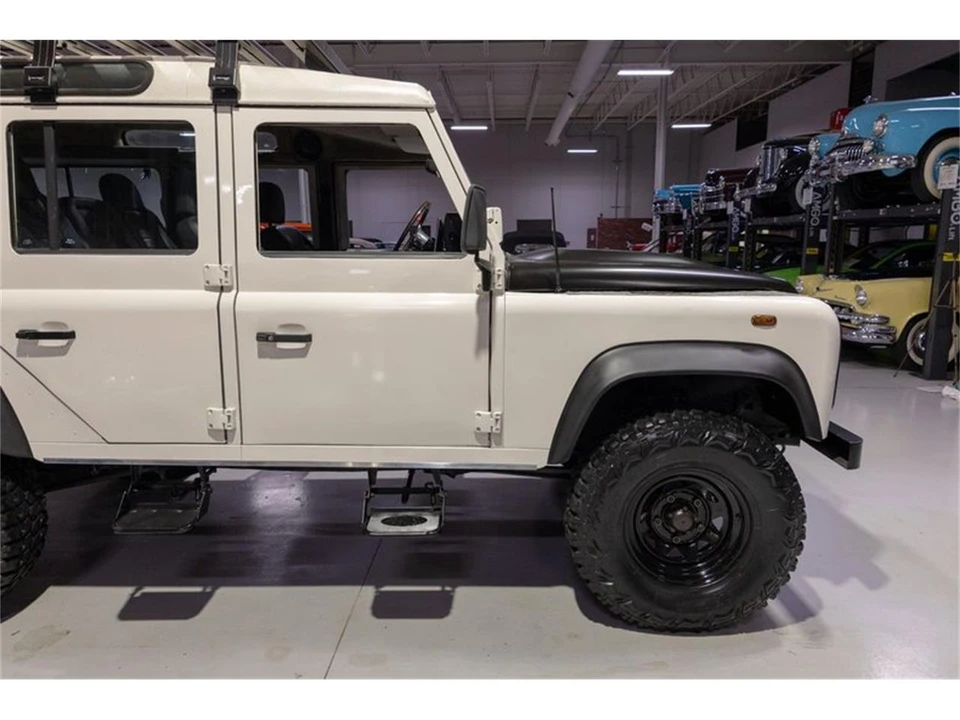 1986 Land Rover Defender 110 - Image 25 of 31