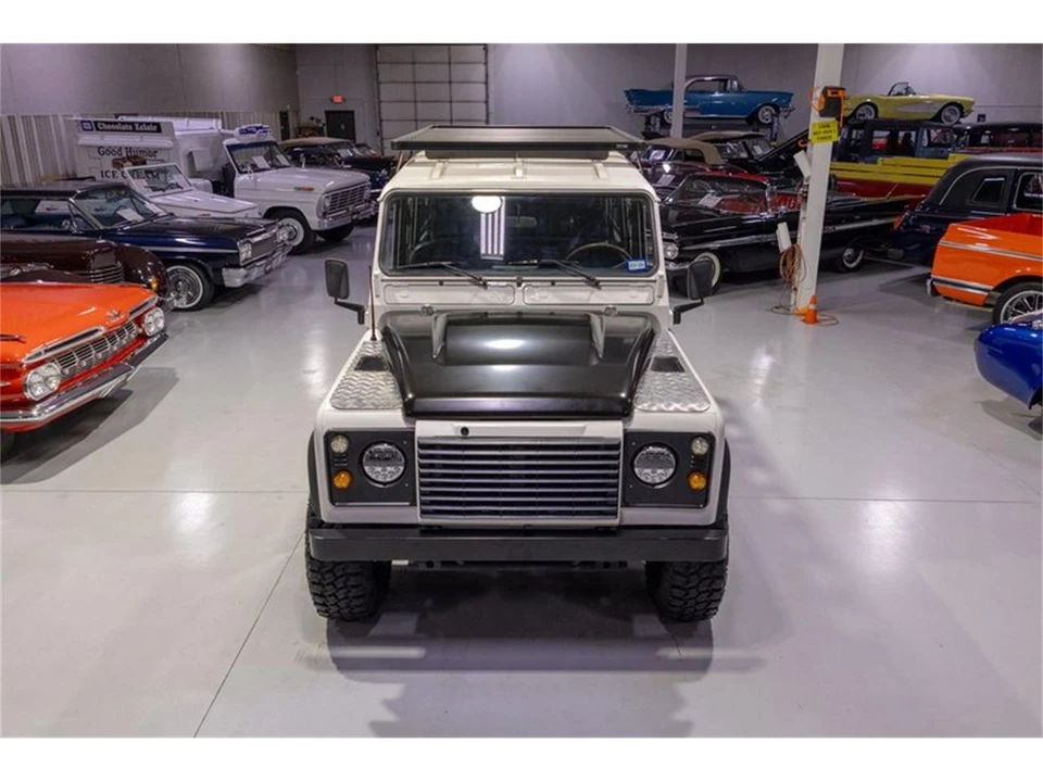 1986 Land Rover Defender 110 - Image 4 of 31