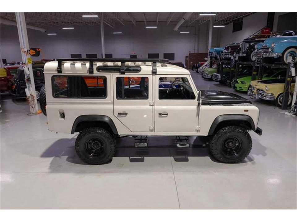 1986 Land Rover Defender 110 - Image 6 of 31
