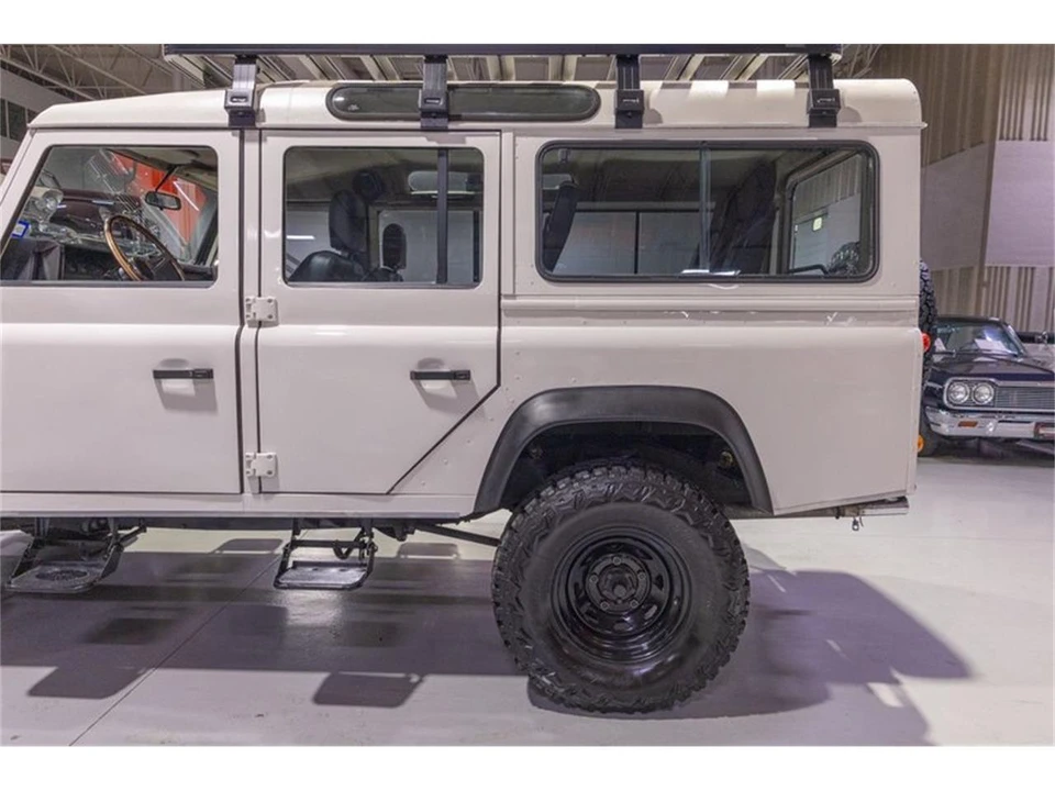 1986 Land Rover Defender 110 - Image 21 of 31