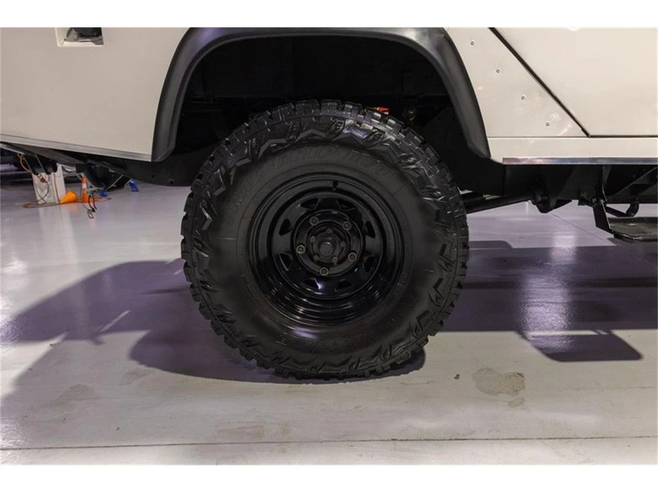 1986 Land Rover Defender 110 - Image 24 of 31