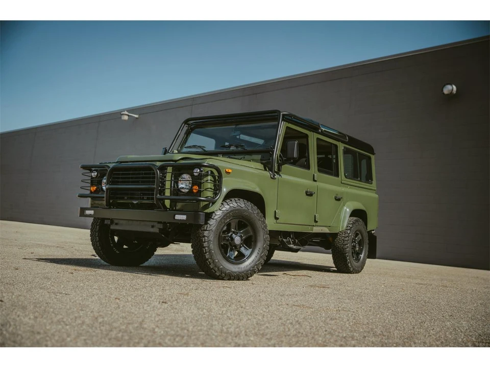 1986 Land Rover Defender 110 - Image 3 of 31