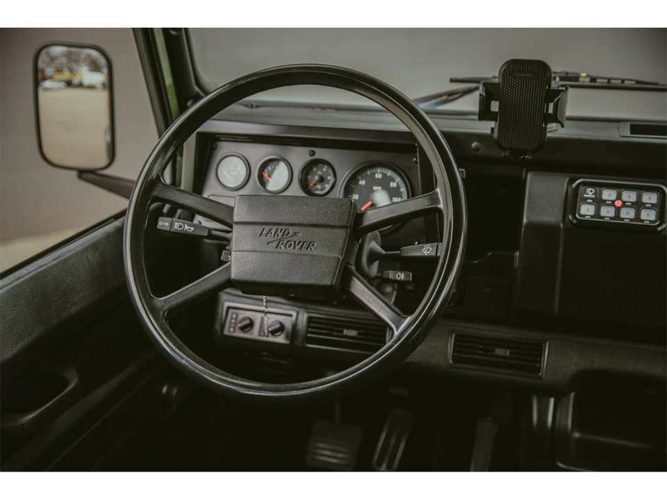 1986 Land Rover Defender 110 - Image 11 of 31