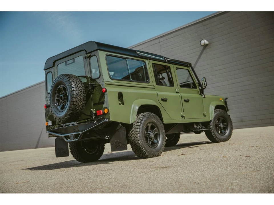 1986 Land Rover Defender 110 - Image 7 of 31