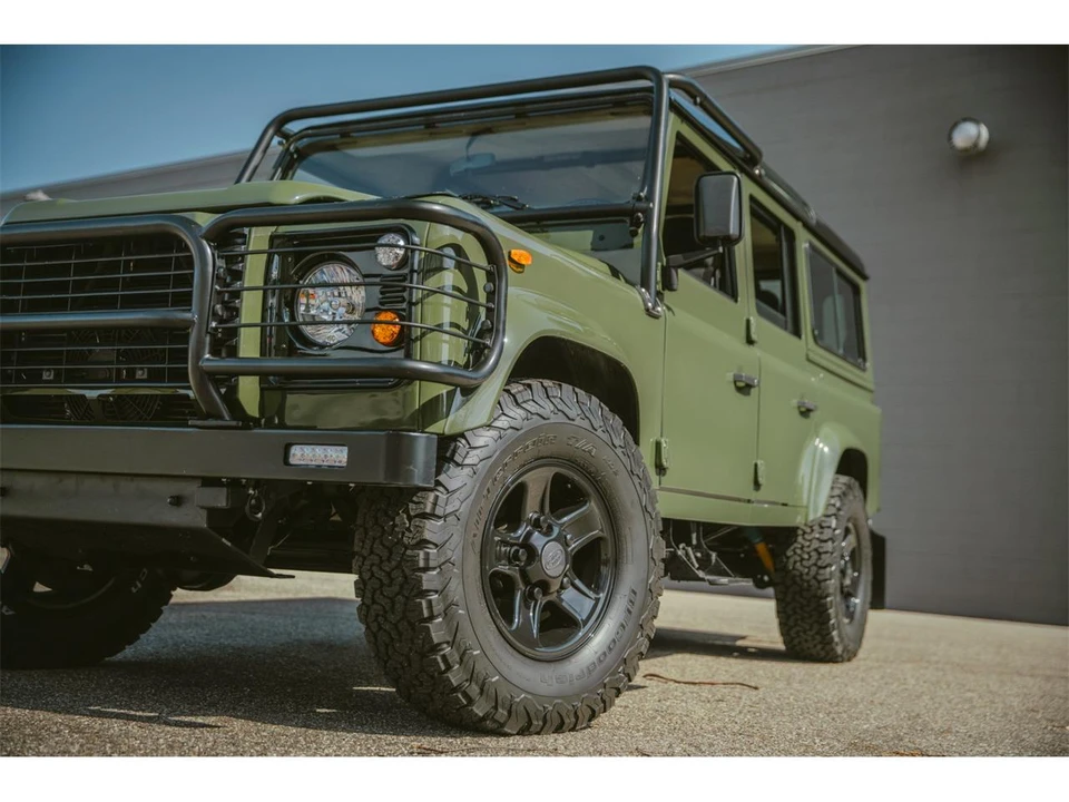 1986 Land Rover Defender 110 - Image 4 of 31