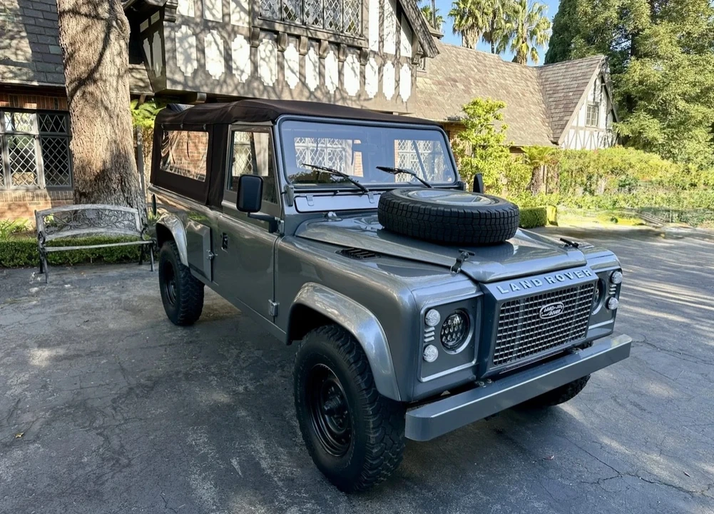 1986 Land Rover Defender 110 - Image 7 of 21