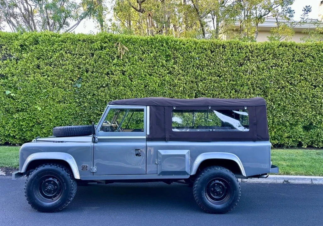 1986 Land Rover Defender 110 - Image 4 of 21