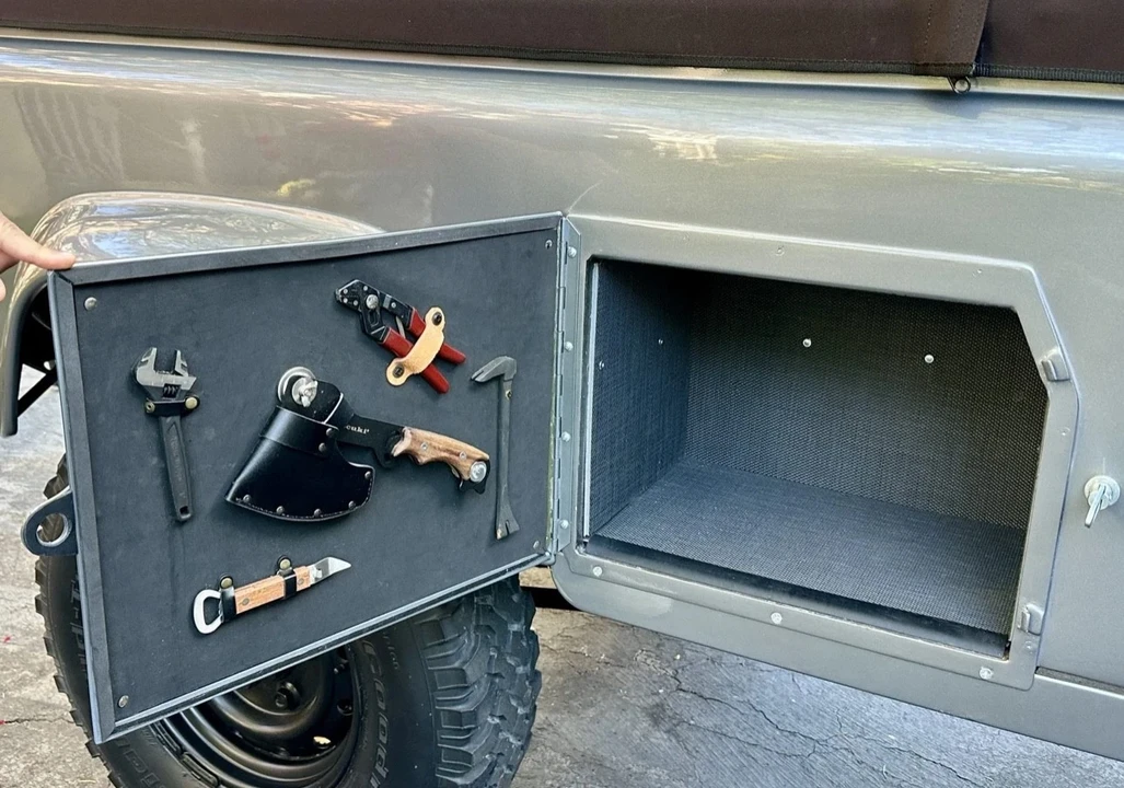 1986 Land Rover Defender 110 - Image 18 of 21