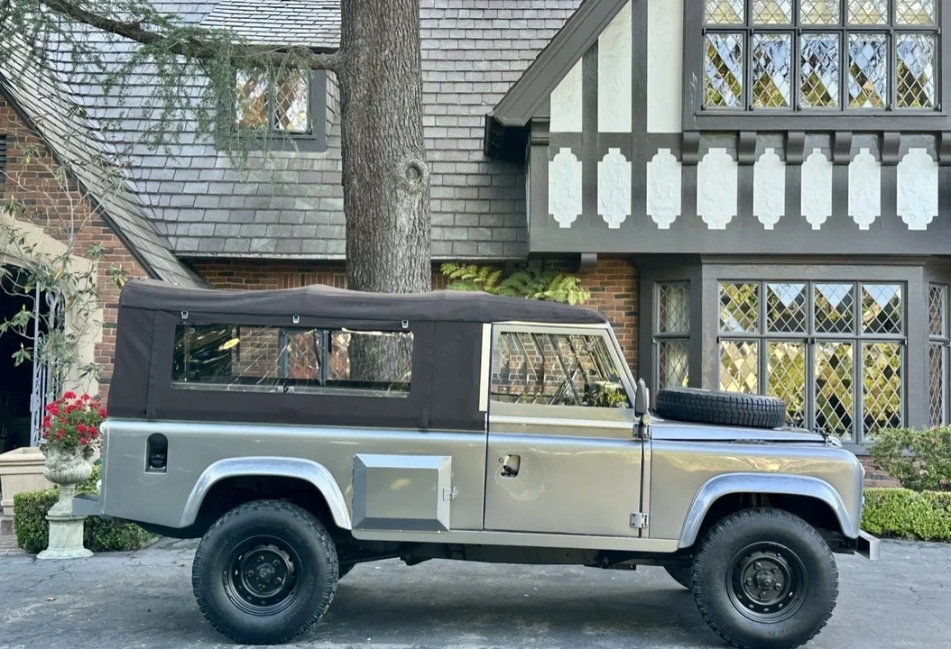 1986 Land Rover Defender 110 - Image 14 of 21
