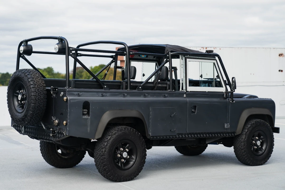 1986 Land Rover Defender 110 - Image 10 of 21
