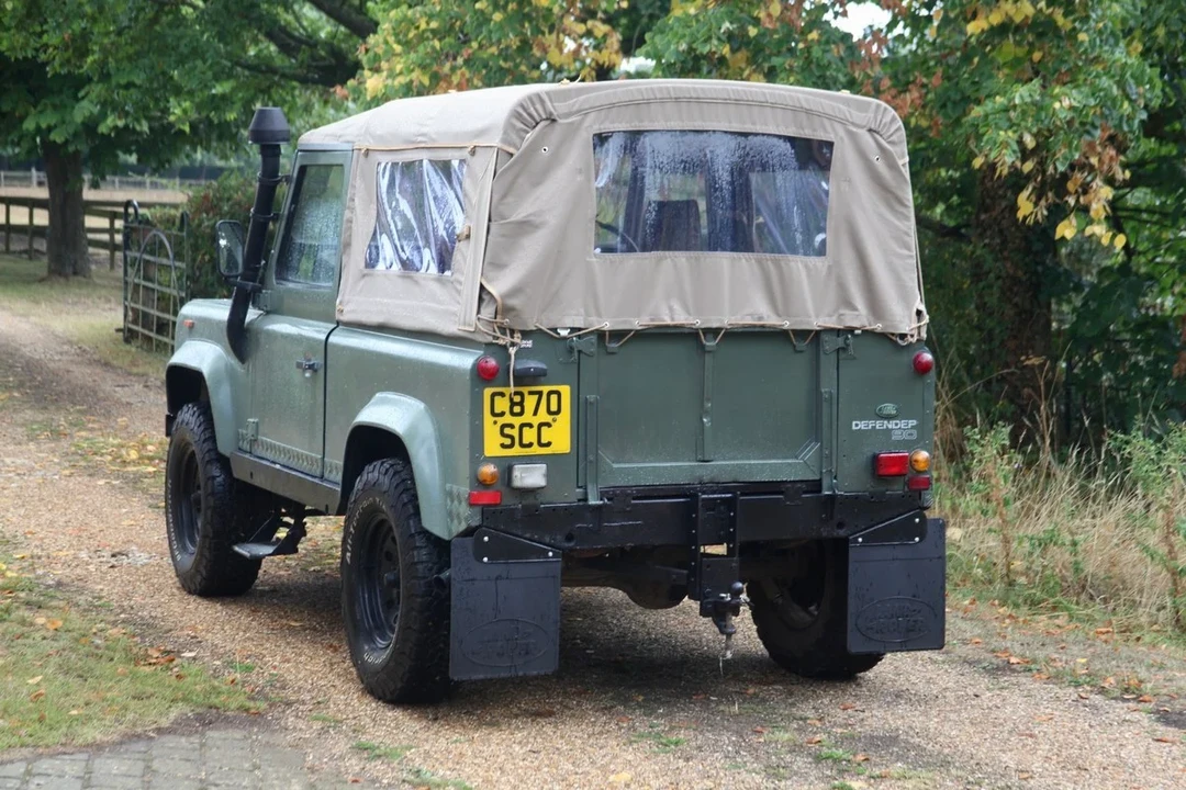 1986 Land Rover Defender 90 - Image 8 of 30