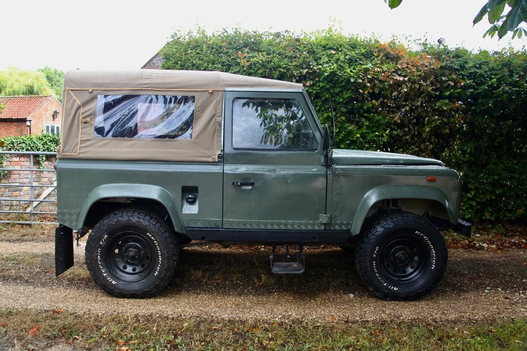 1986 Land Rover Defender 90 - Image 10 of 30