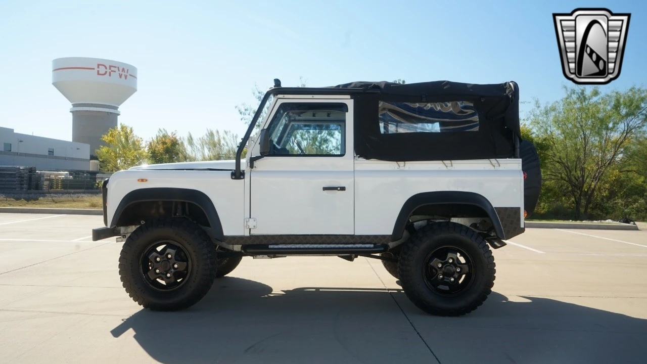 1986 Land Rover Defender 90 - Image 3 of 12