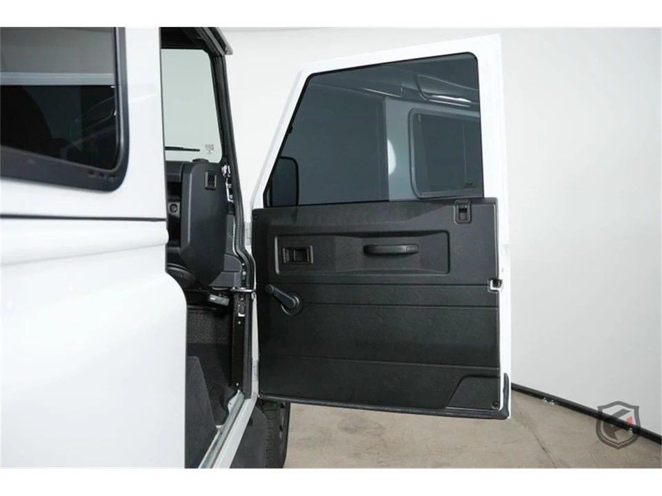 1986 Land Rover Defender 90 - Image 25 of 31