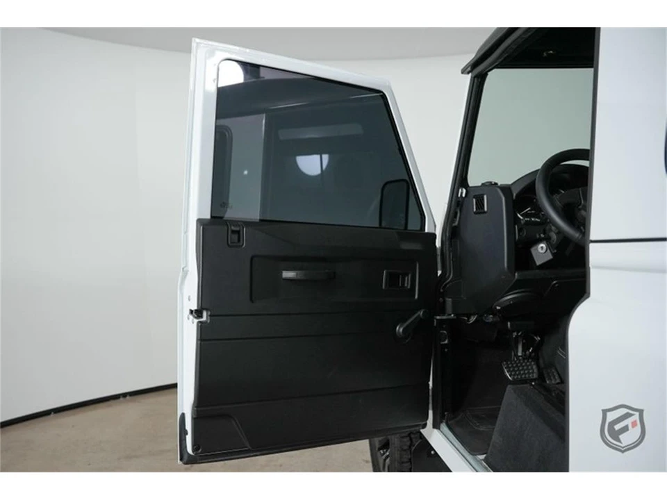 1986 Land Rover Defender 90 - Image 10 of 31