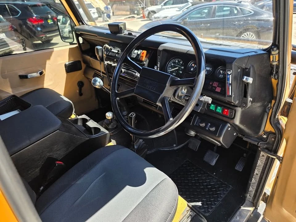 1986 Land Rover Defender - Image 13 of 20