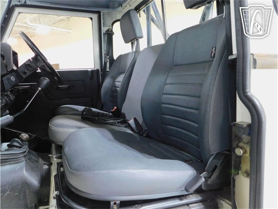 1986 Land Rover Defender - Image 11 of 31
