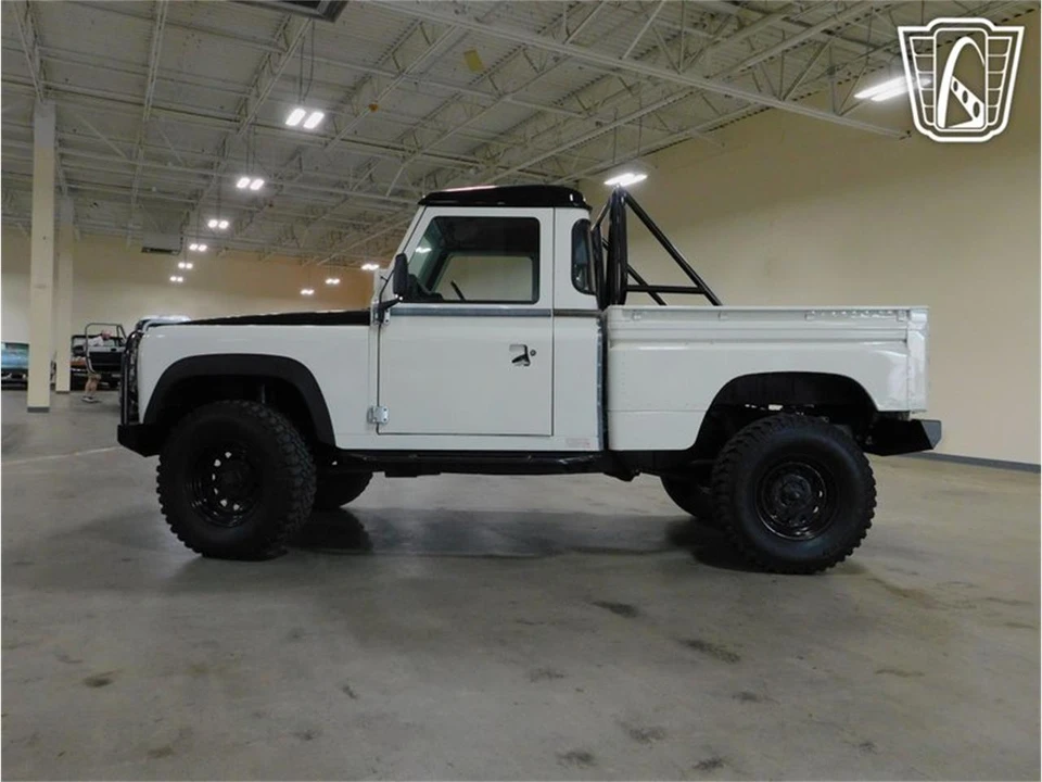 1986 Land Rover Defender - Image 2 of 31
