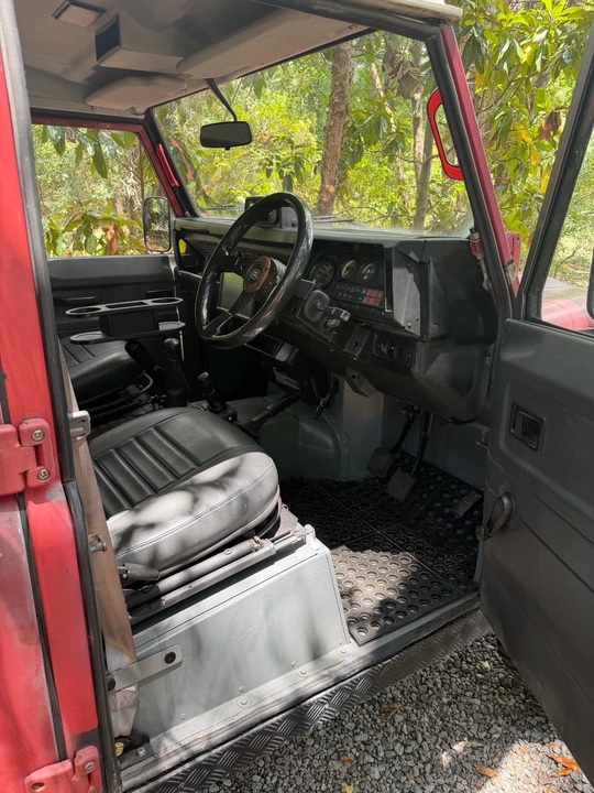 1986 Land Rover Defender - Image 6 of 21