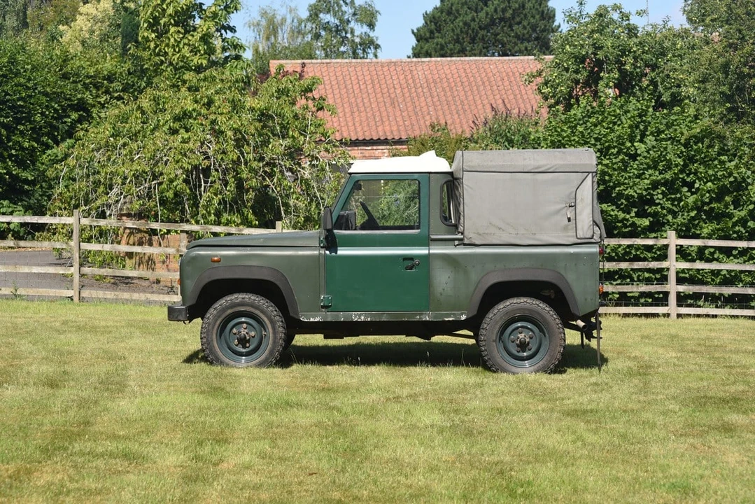 1986 Land Rover Defender 90 - Image 4 of 30