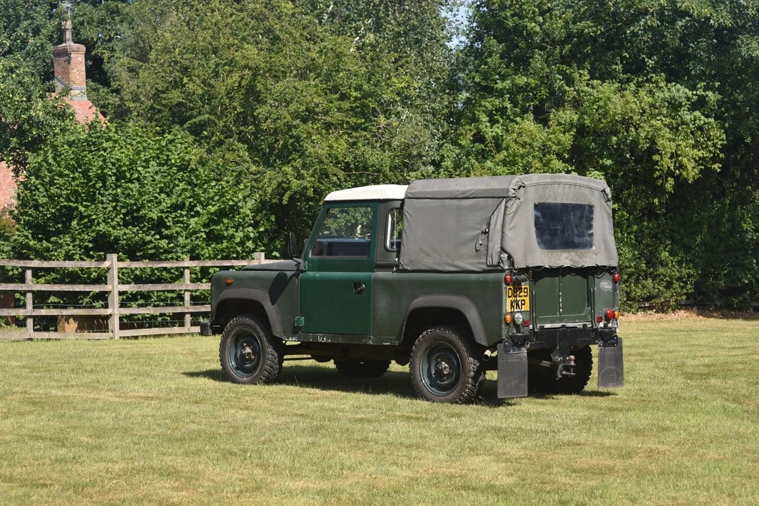 1986 Land Rover Defender 90 - Image 17 of 30