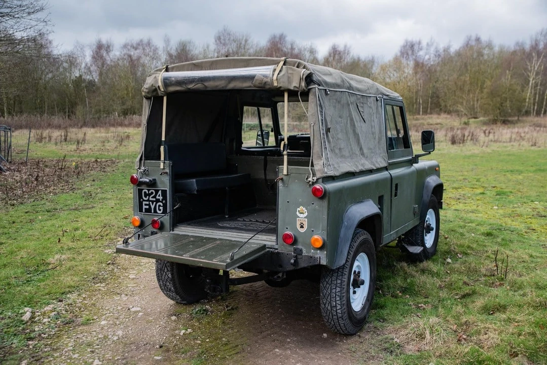 1986 Land Rover Defender 90 - Image 6 of 30