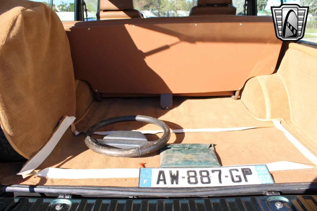 1986 Land Rover Range Rover Classic - Image 14 of 21