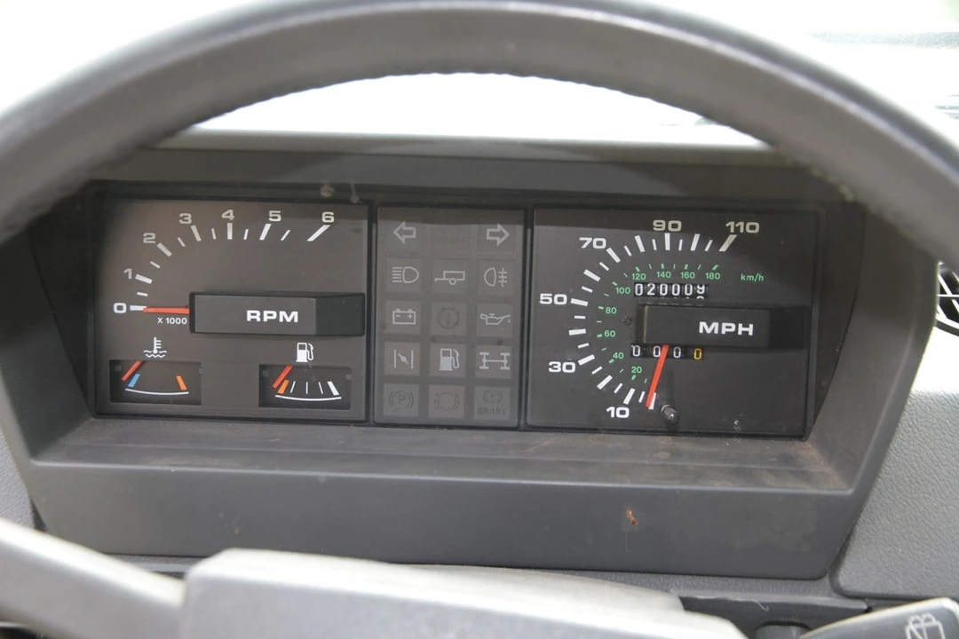 1986 Land Rover Range Rover Classic - Image 30 of 31