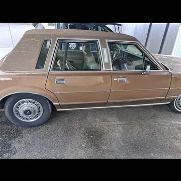 1986 Lincoln Continental Sedan