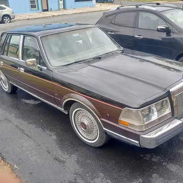 1986 Lincoln Continental Givenchy Edition