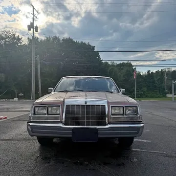 1986 Lincoln Continental Sedan 4D