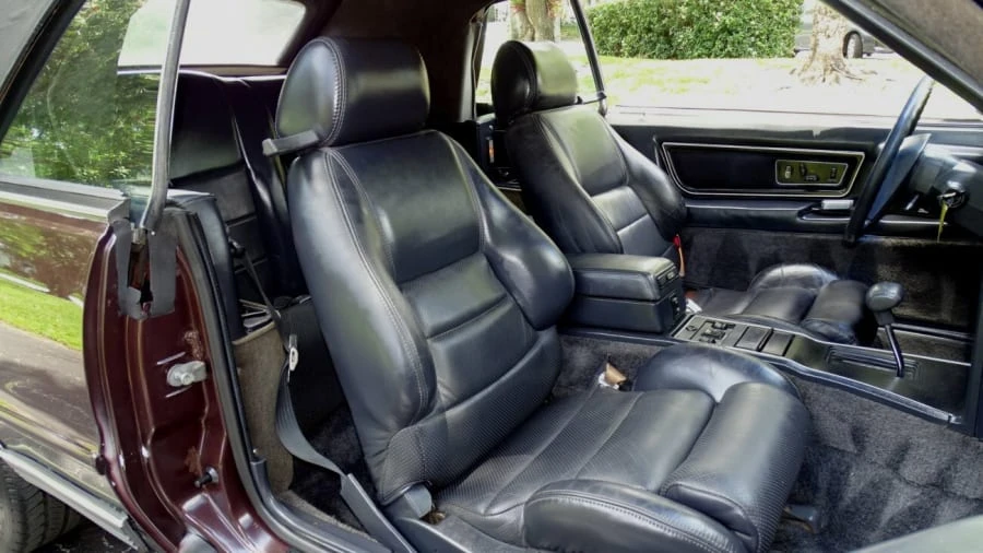 1986 Lincoln Continental Mark VII - Image 5 of 11