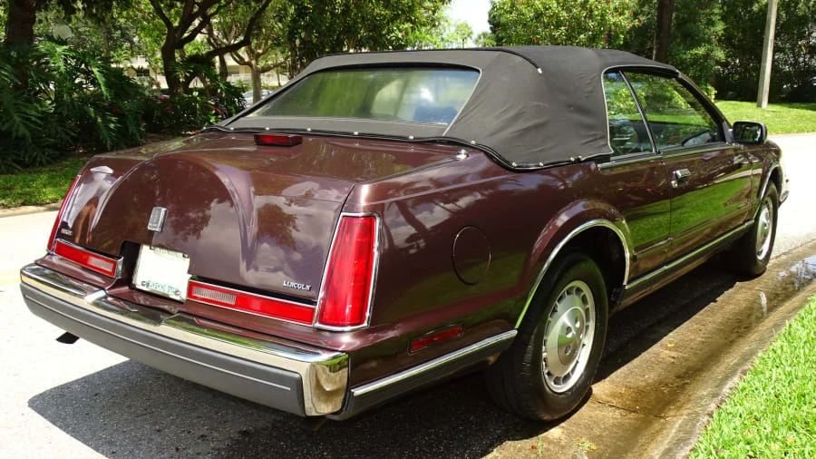 1986 Lincoln Continental Mark VII - Image 7 of 11