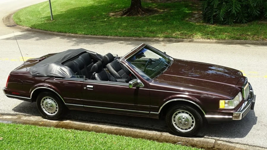 1986 Lincoln Continental Mark VII - Image 9 of 11