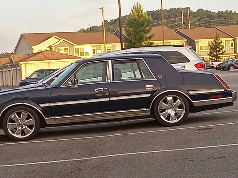 1986 Lincoln Continental Mark VII Bill Blass Designer 2D