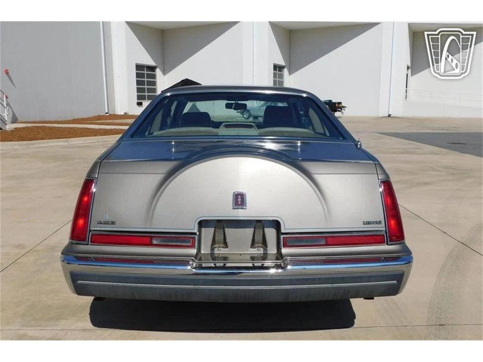 1986 Lincoln Continental Mark VII - Image 21 of 31