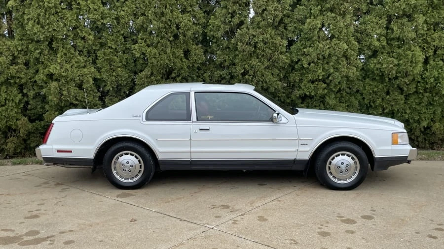 1986 Lincoln Continental Mark VII - Image 15 of 31