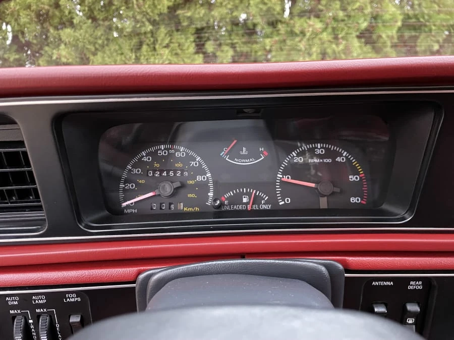 1986 Lincoln Continental Mark VII - Image 30 of 31