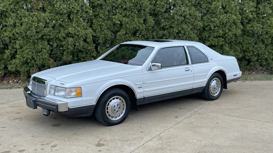 1986 Lincoln Continental Mark VII - Image 10 of 31