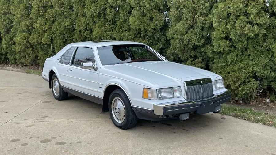 1986 Lincoln Continental Mark VII - Image 13 of 31