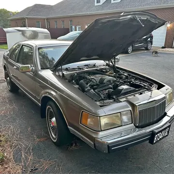 1986 Lincoln Mark VII Bill Blass