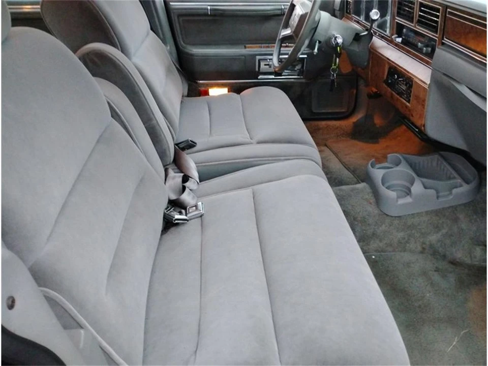 1986 Lincoln Town Car - Image 7 of 10