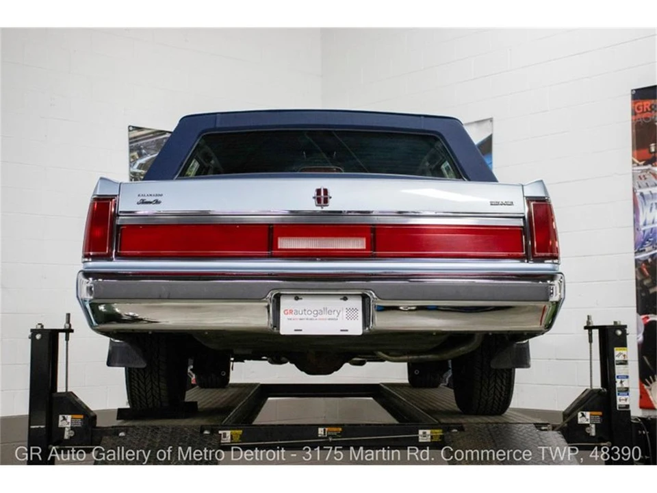 1986 Lincoln Town Car - Image 20 of 31