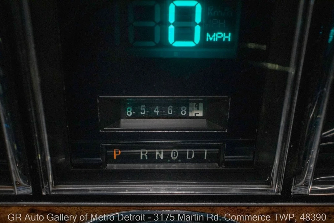 1986 Lincoln Town Car - Image 18 of 21