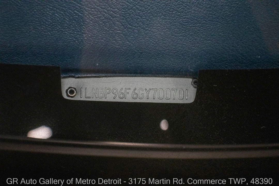 1986 Lincoln Town Car - Image 17 of 21